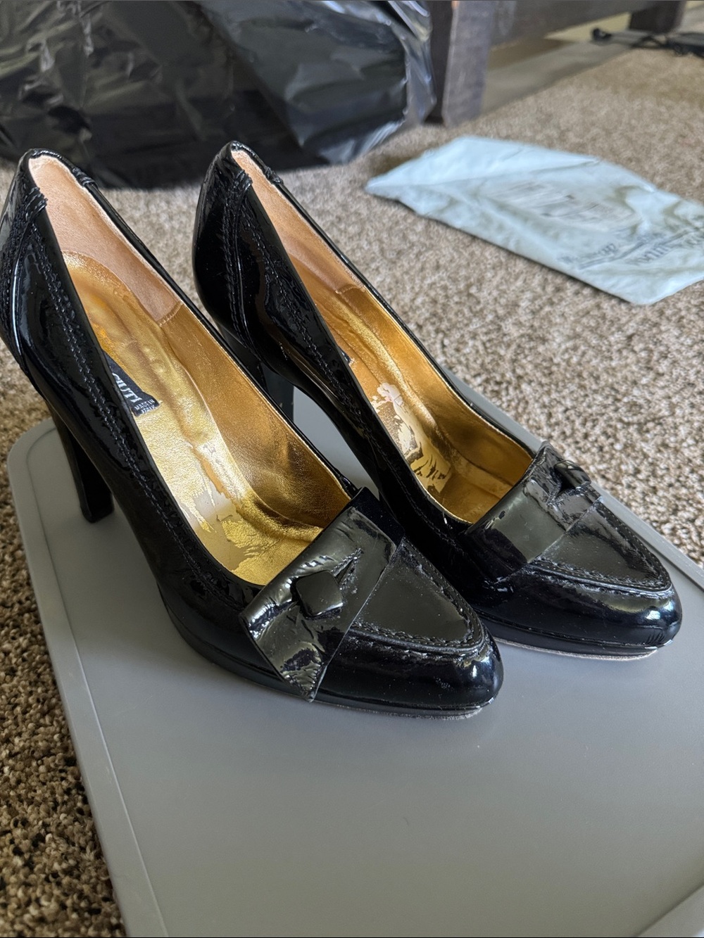 Vintage Claudia Ciuti patent leather platform loafer